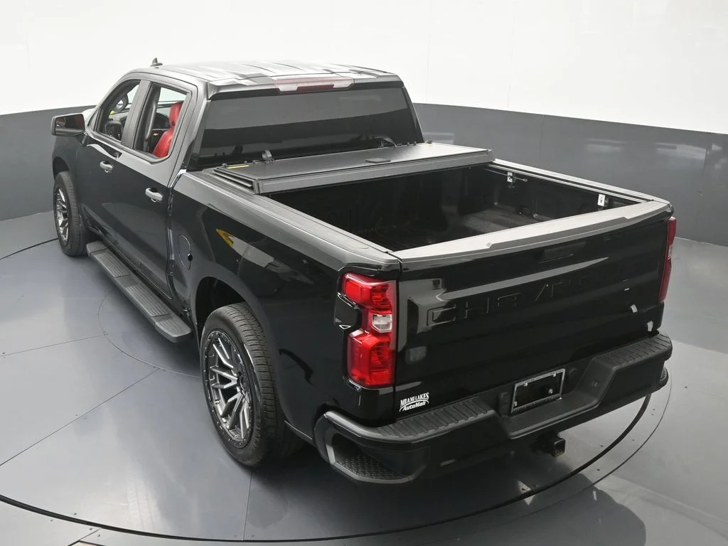 Used 2022 Black Chevrolet Custom image 48