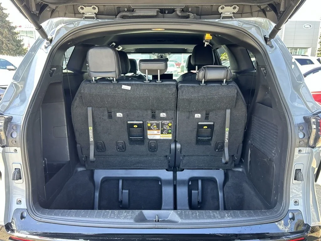 Used 2025  Toyota Sienna XSE AWD 7-Pass Dilawri Certified   Elevate image 32