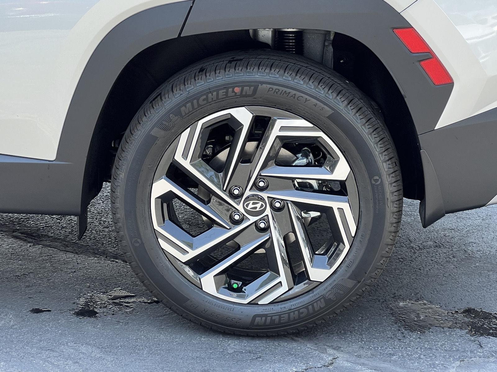 New 2026 Shimmering Silver Hyundai SEL Plus image 14