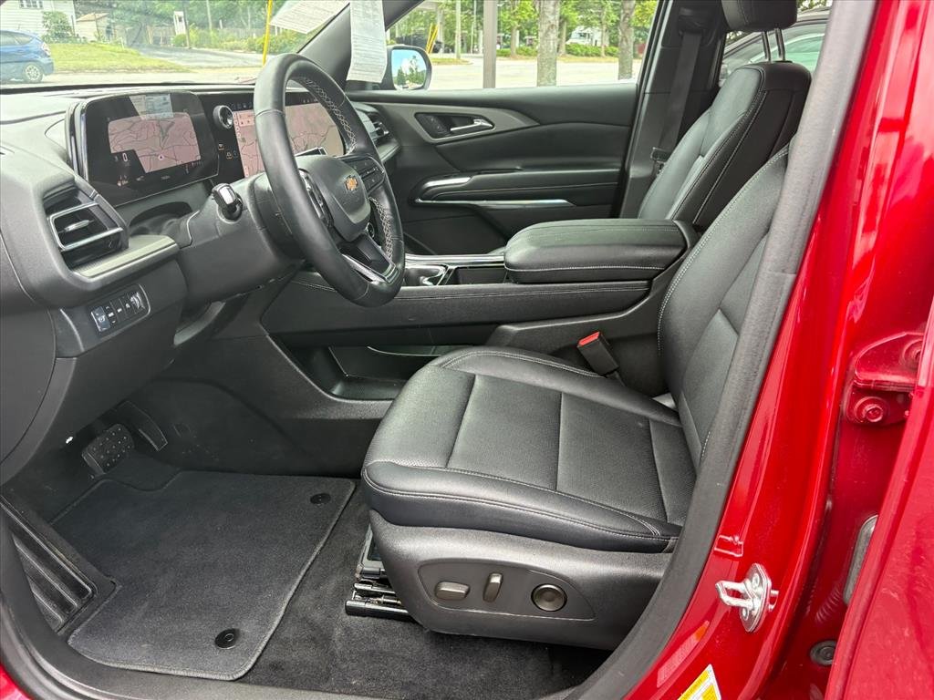 2025 Chevrolet Traverse LT - Photo 16