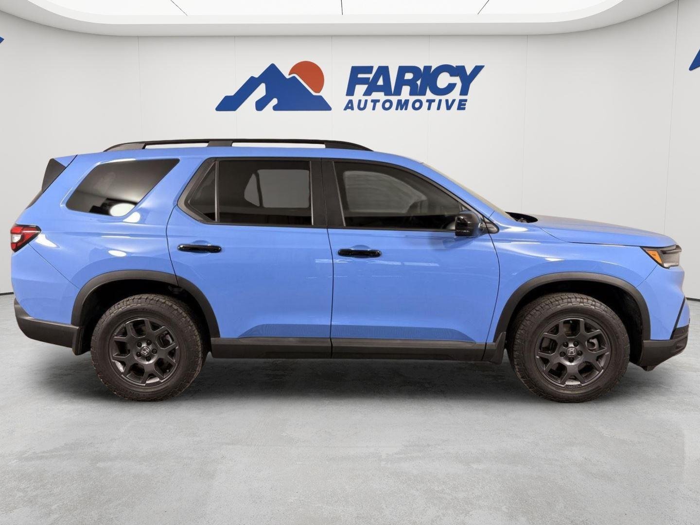 Used 2024 Diffused Sky Blue Pearl Honda TrailSport image 9