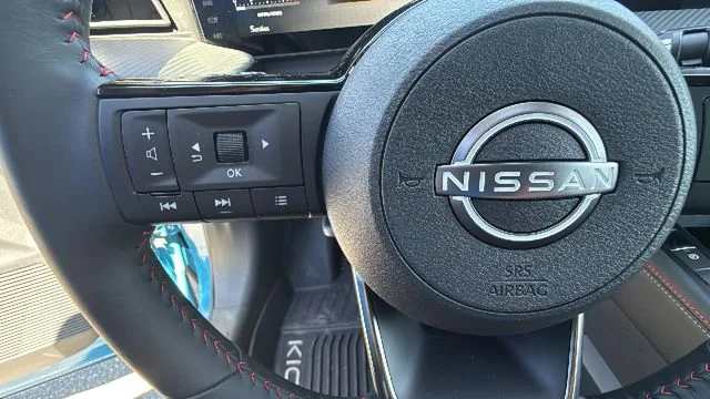 New 2026 Arctic Ice Blue Metallic / Super Black Two-tone Nissan SR image 19