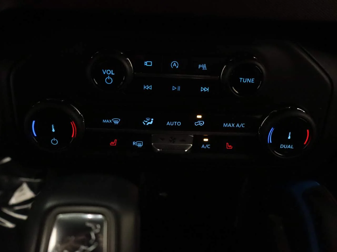 Used 2022 Orange Metallic Ford Outer Banks image 11