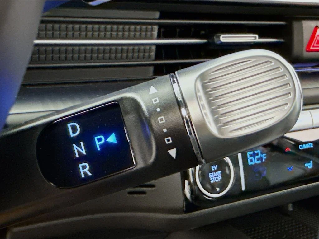 2025 Hyundai IONIQ 6 SEL - Photo 17
