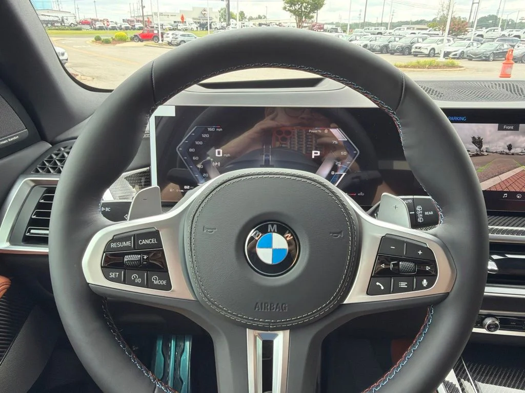 New 2026 Black Sapphire Metallic BMW M60i image 17