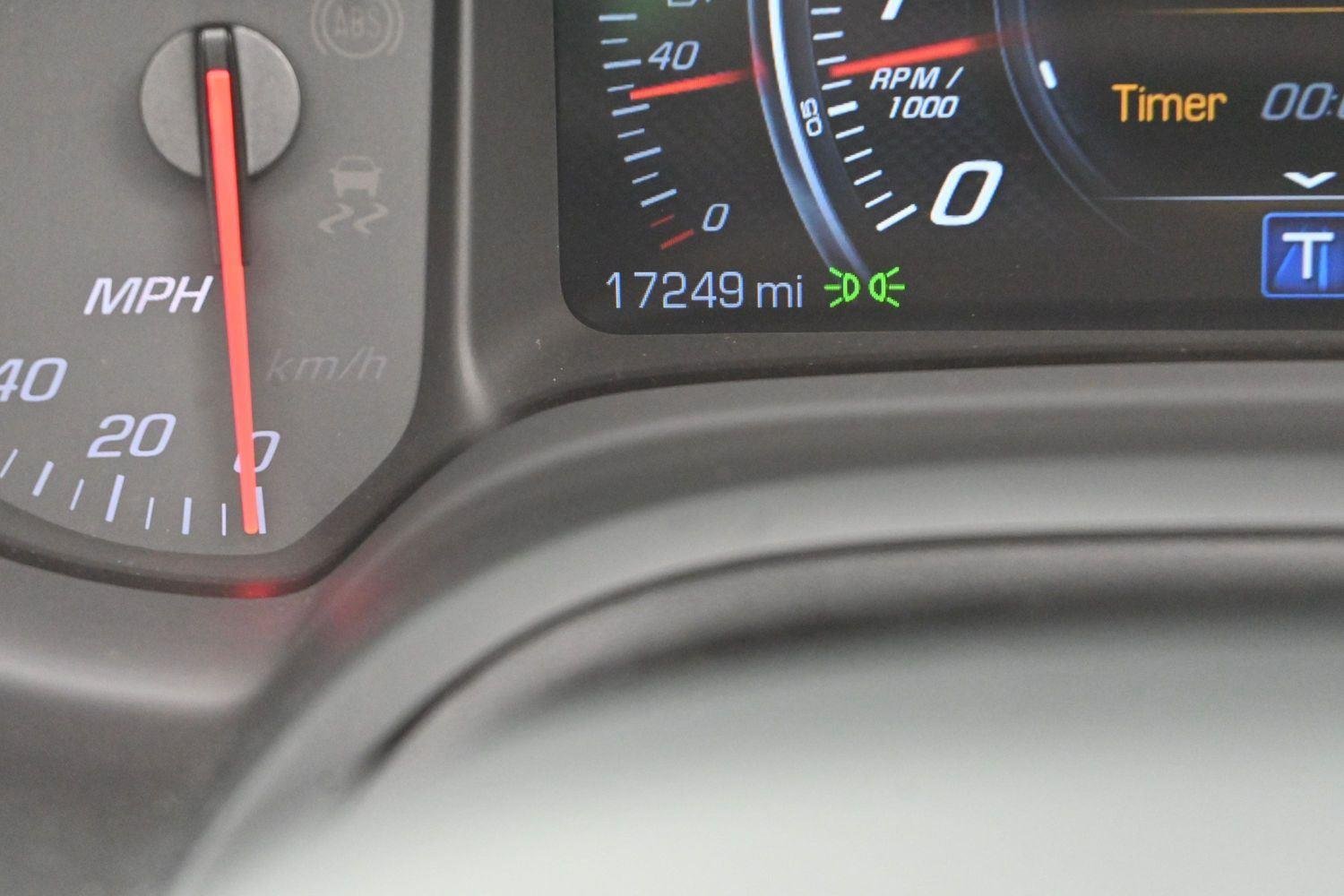 Used 2019 BLACK Chevrolet Grand Sport 2LT image 22