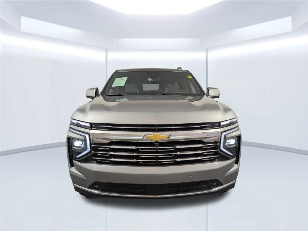 Used 2025 Gray Chevrolet Premier image 18