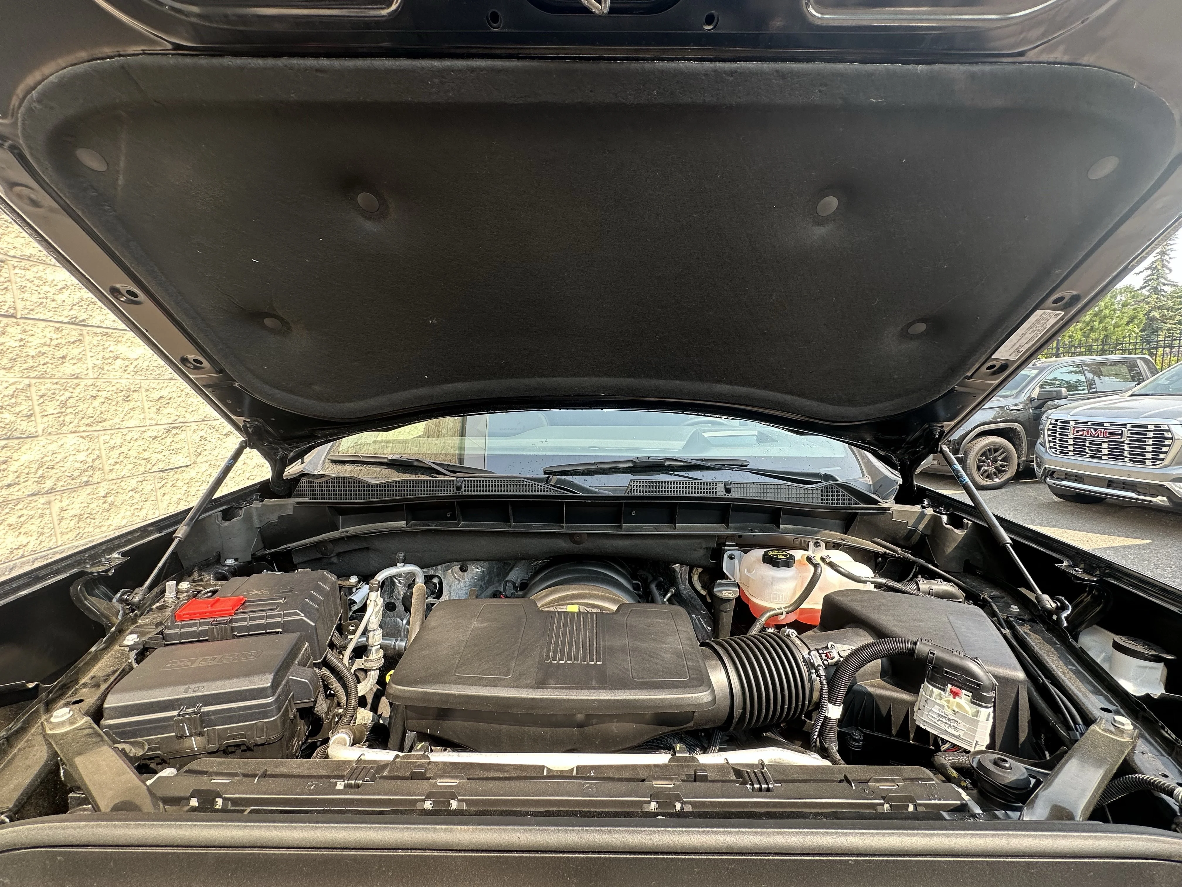 Certified Used 2025  GMC Denali image 6