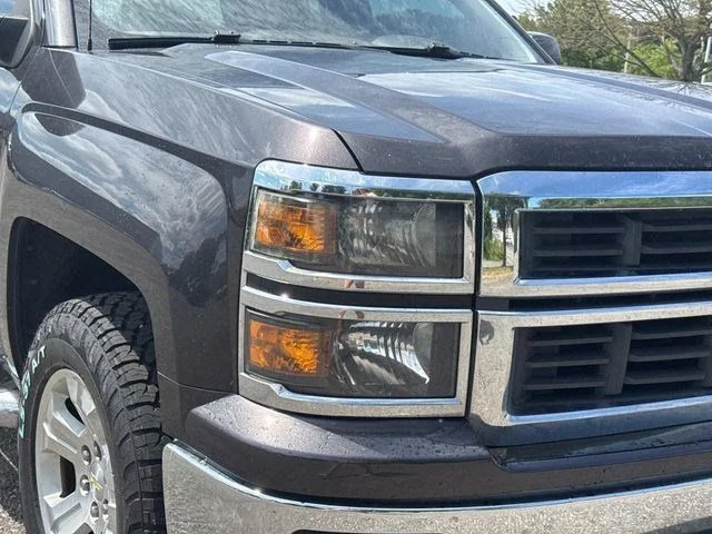 Used 2015 Tungsten Metallic Chevrolet LT image 10