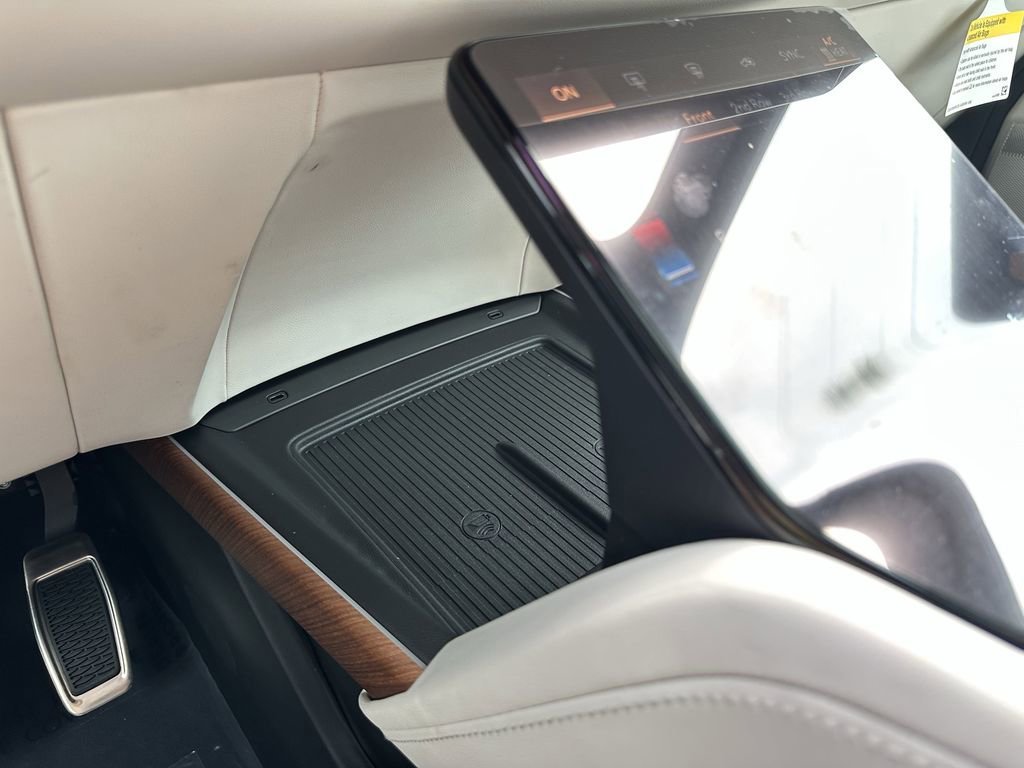2026 Cadillac VISTIQ Sport - Photo 20