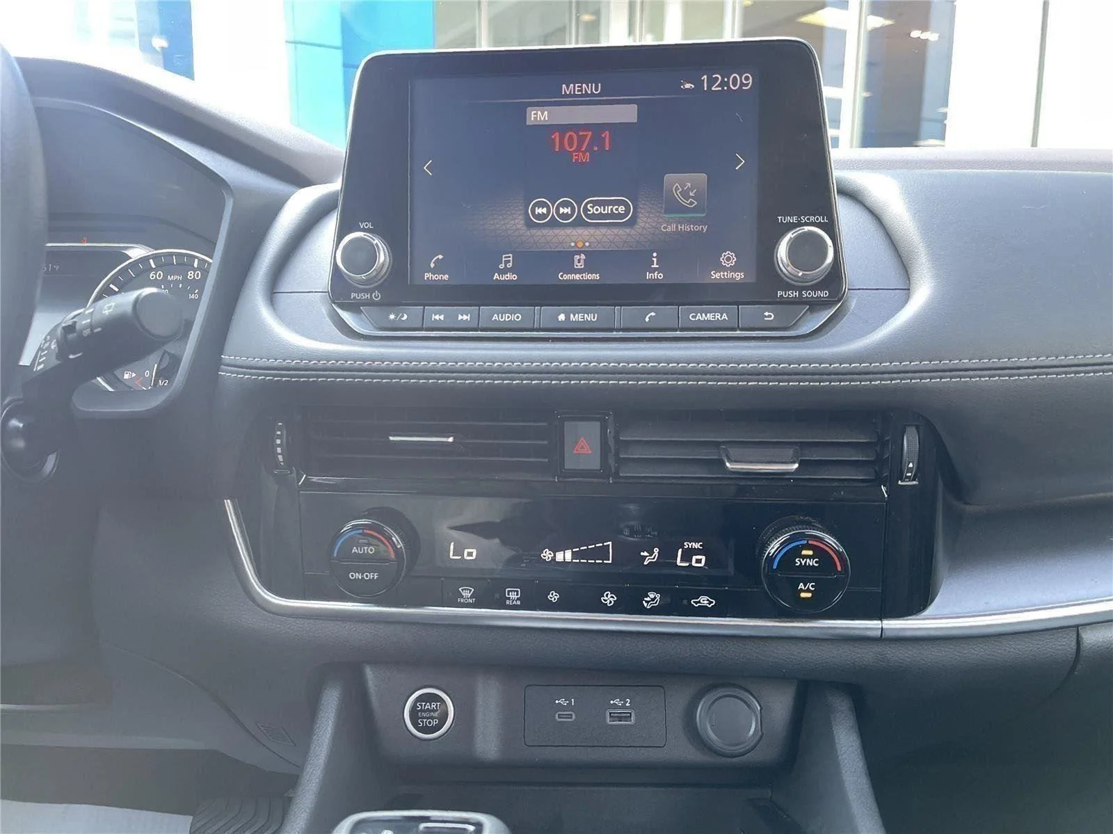 Used 2021 Black Nissan SV Intelligent AWD image 24