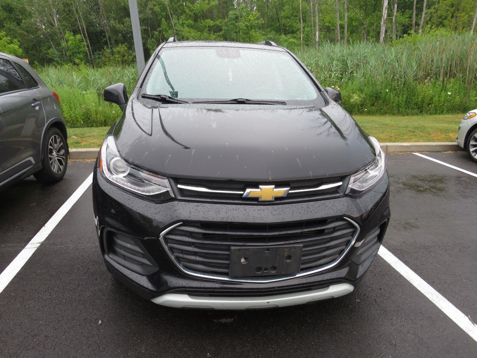 Used 2022 Mosaic Black Metallic Chevrolet LT image 5