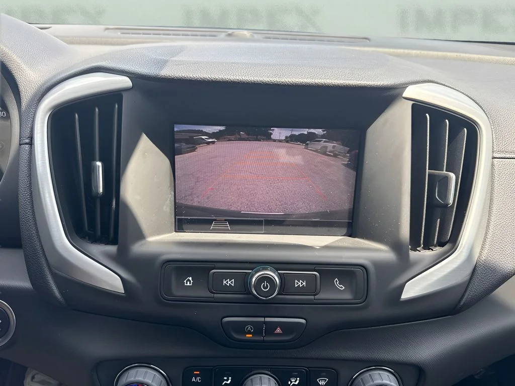 Used 2024 Silver GMC SLE image 21