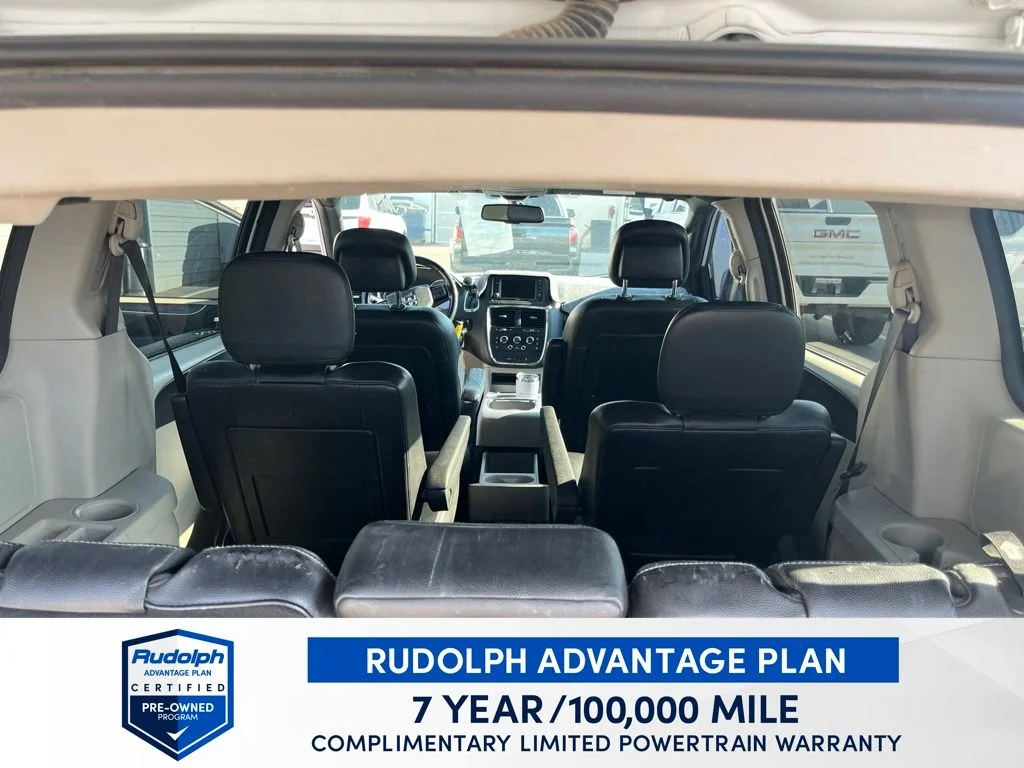 Used 2017 White Dodge SXT image 12