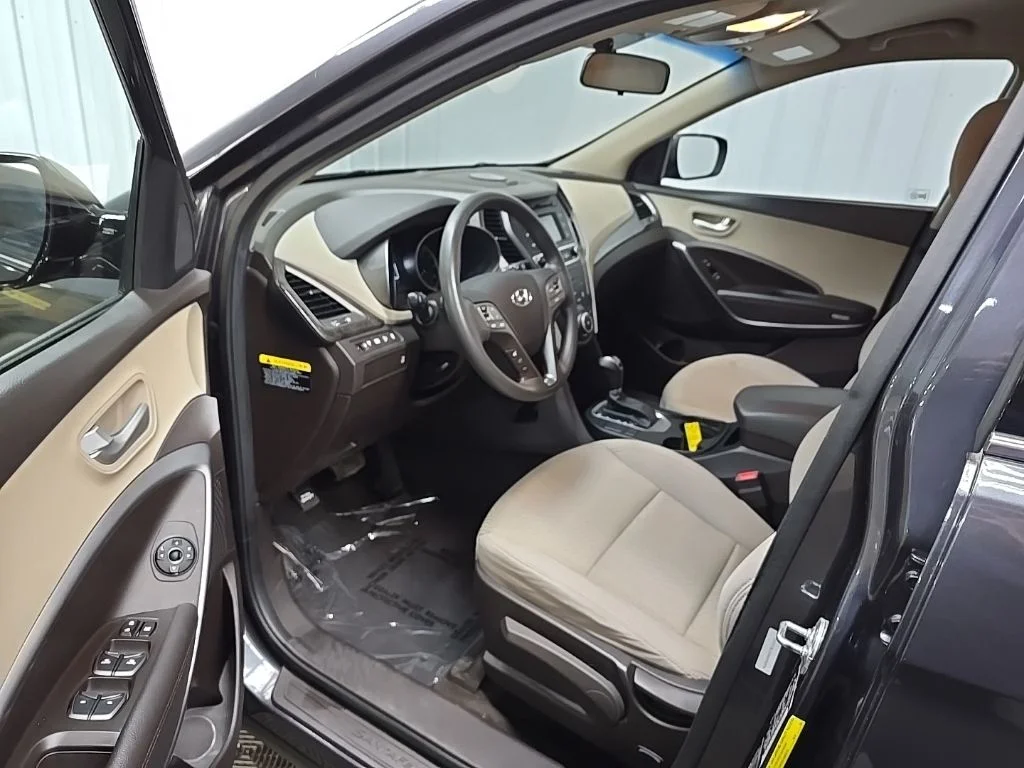 Used 2017 Platinum Graphite Hyundai 2.4 Base image 28