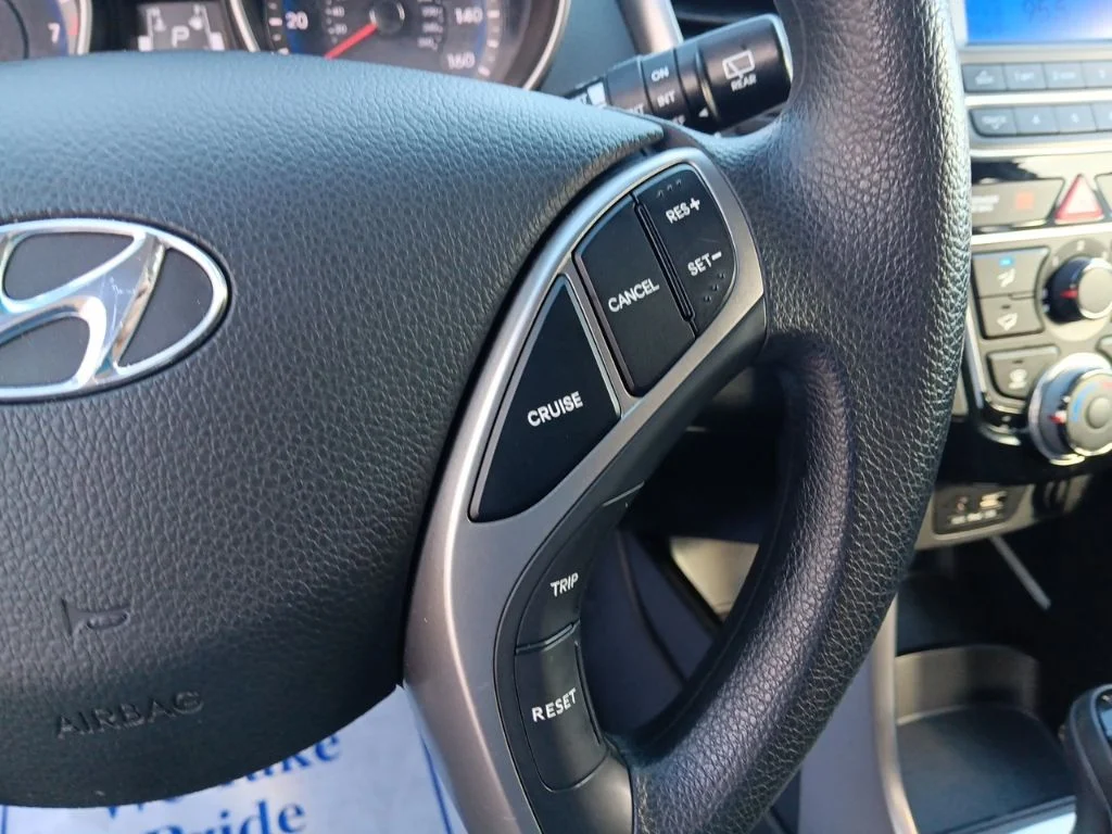 Used 2017 Black Noir Pearl Hyundai Base image 33