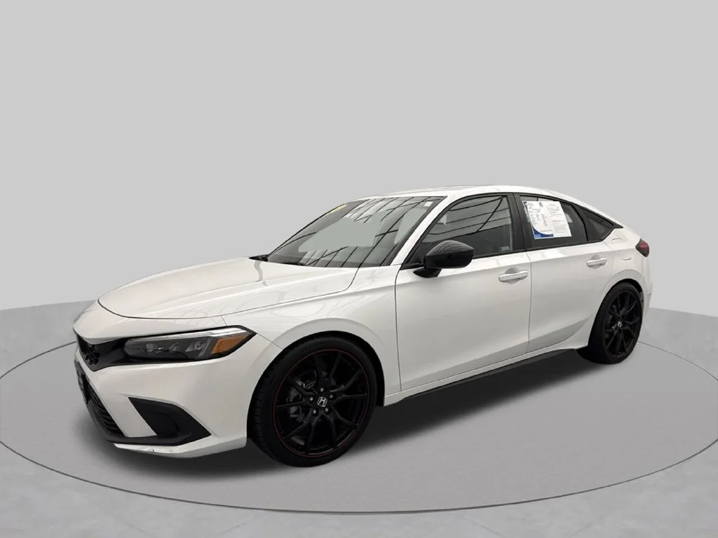 2024 Honda Civic SPORT Hatchback Slide 2