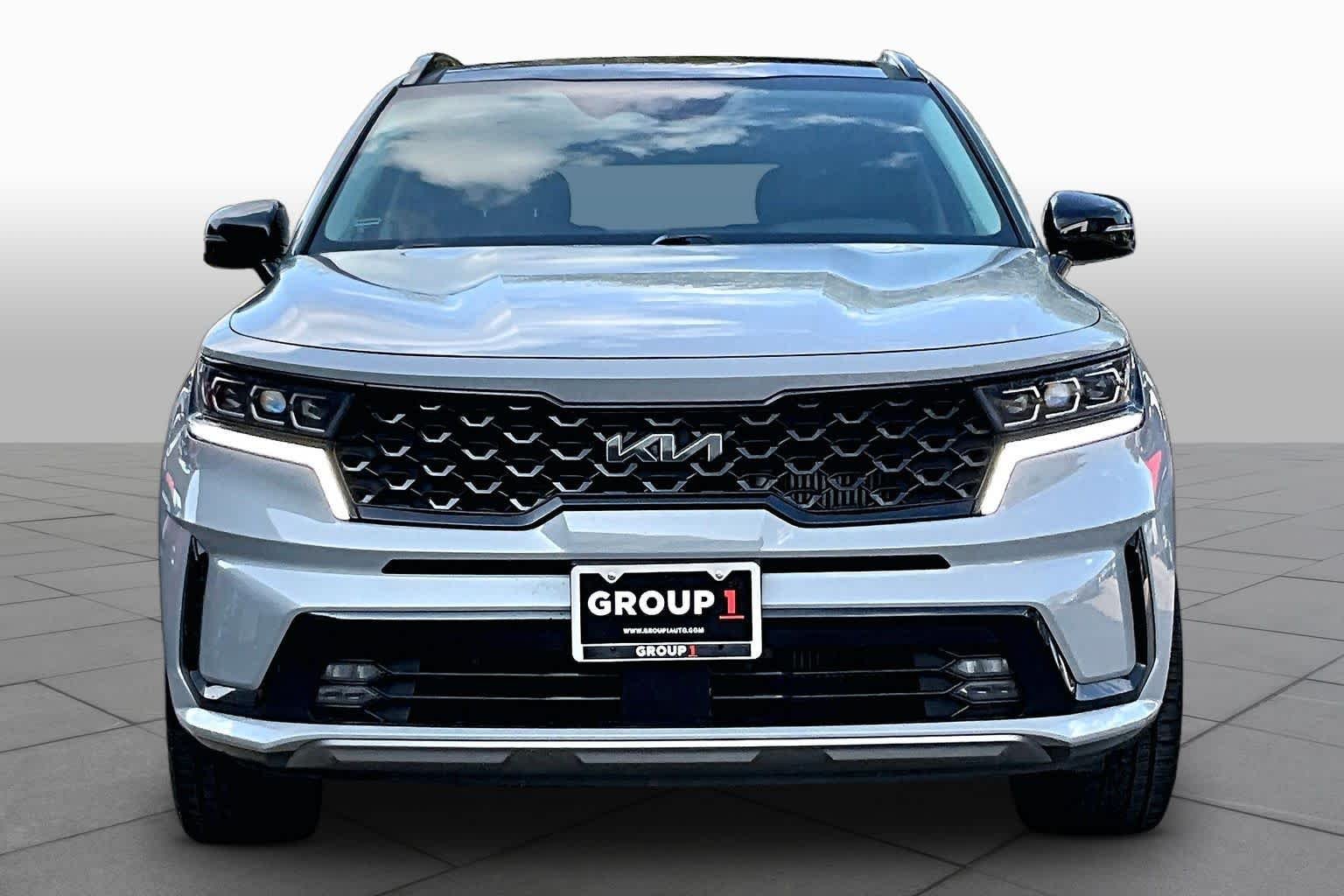 Pre-Owned 2022 Kia Sorento SX