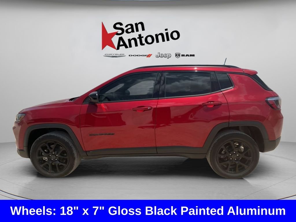 New 2026 Red Hot Pearl-Coat Exterior Paint Jeep Latitude image 9