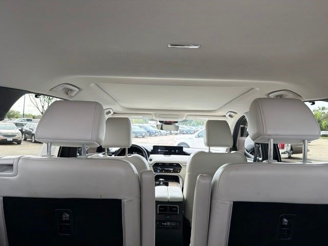 Used 2025 Rhodium White Premium Mazda Premium Plus Package image 17