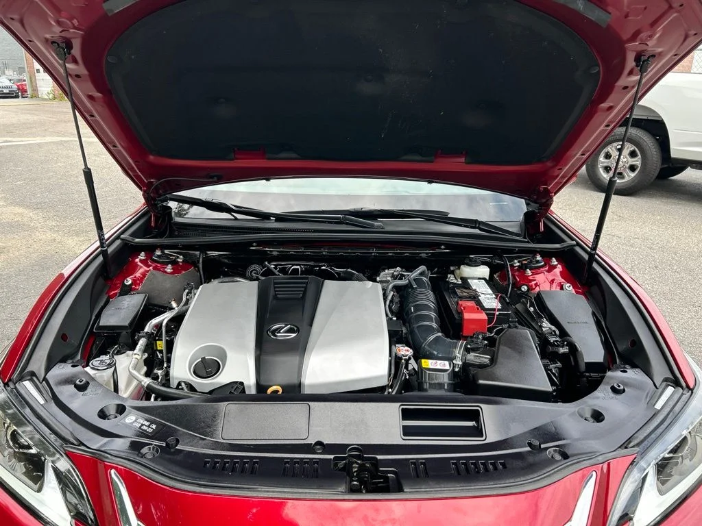 Used 2025 Red Lexus 350 image 10