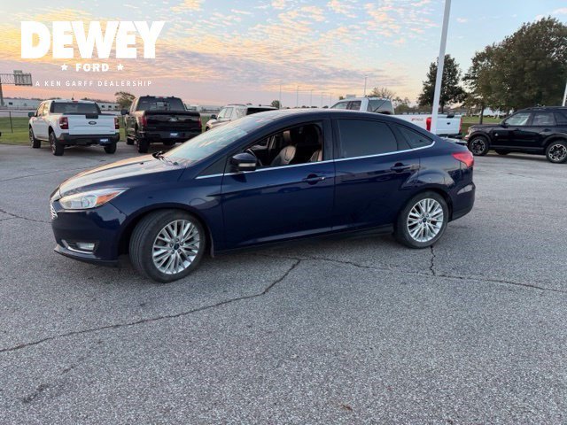 Used 2016  Ford Titanium image 6