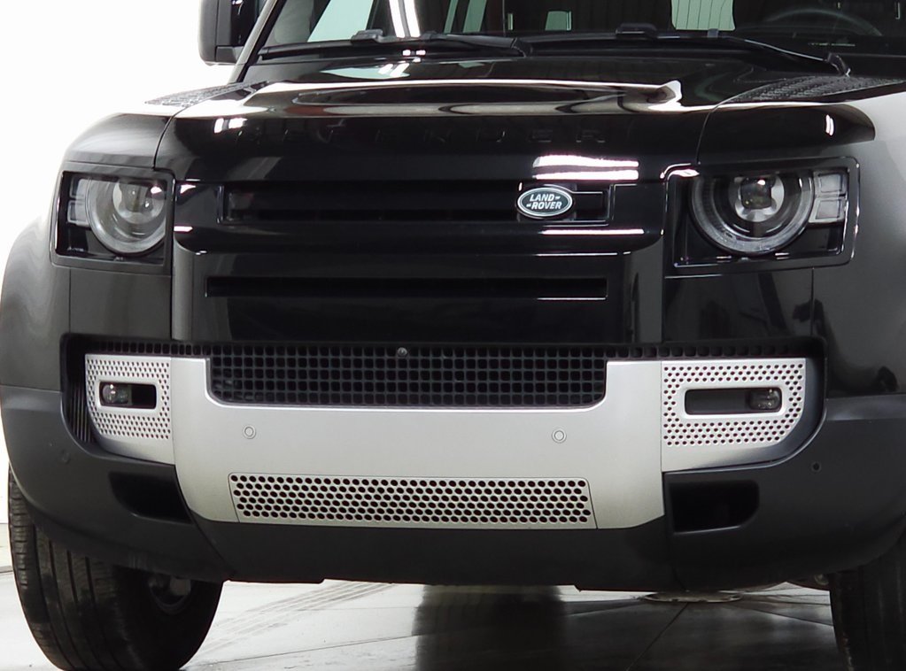 2025 LAND ROVER DEFENDER - Image 10