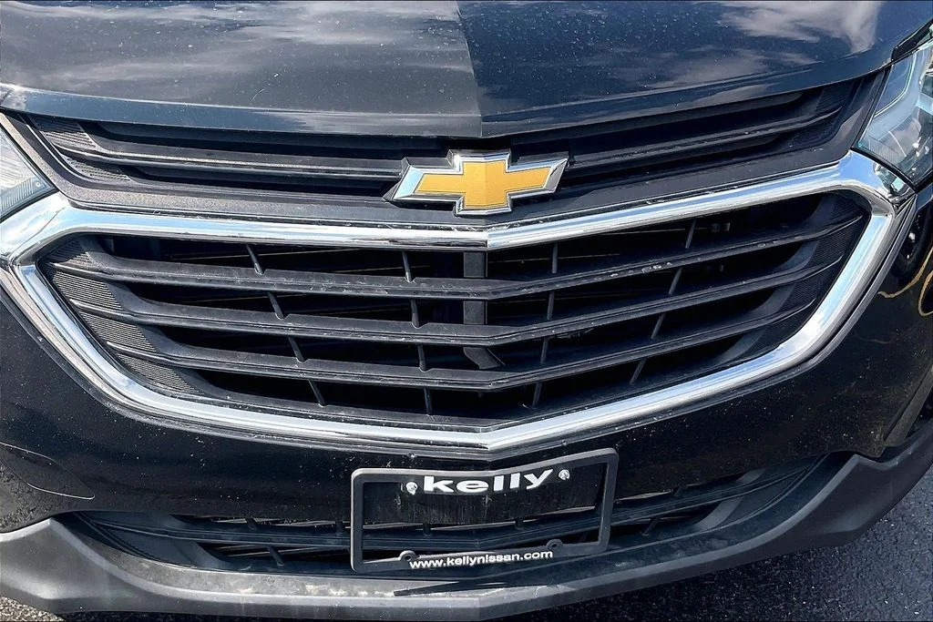 Used 2018 Mosaic Black Metallic Chevrolet LT image 30