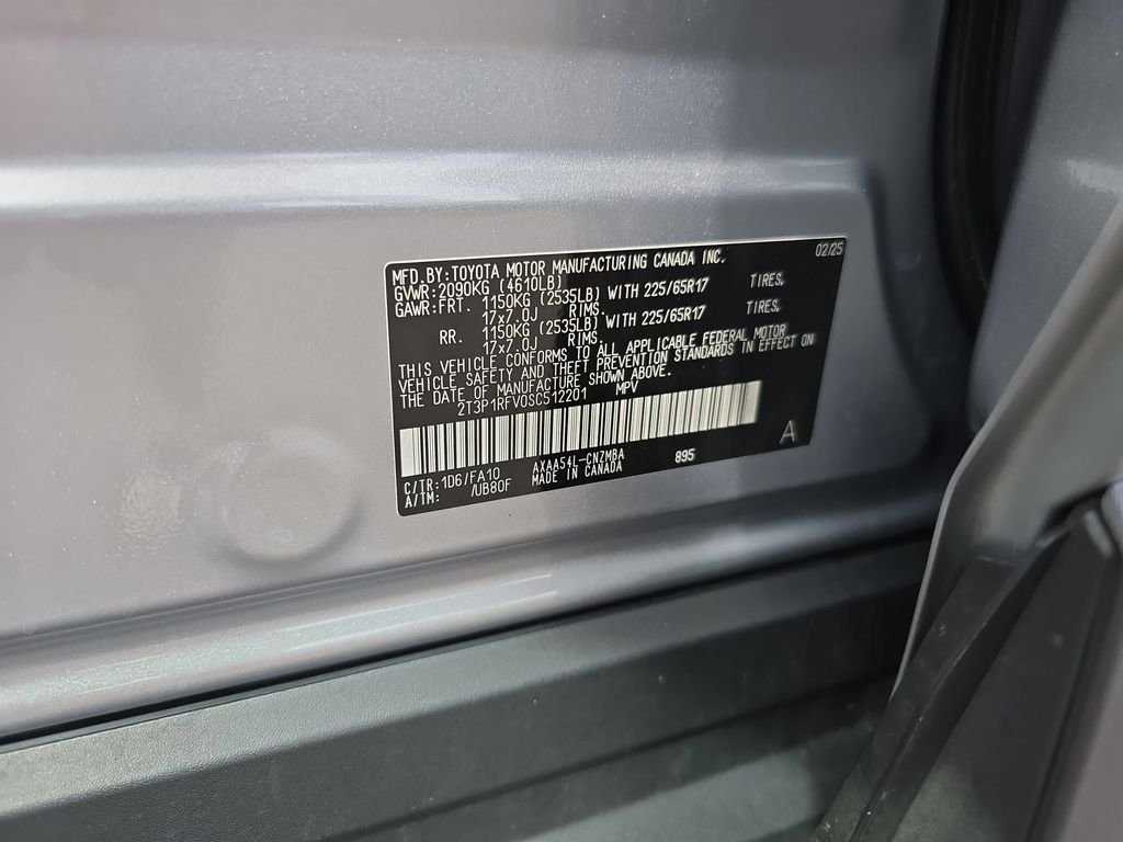 Certified Used 2025 Silver Toyota XLE image 37