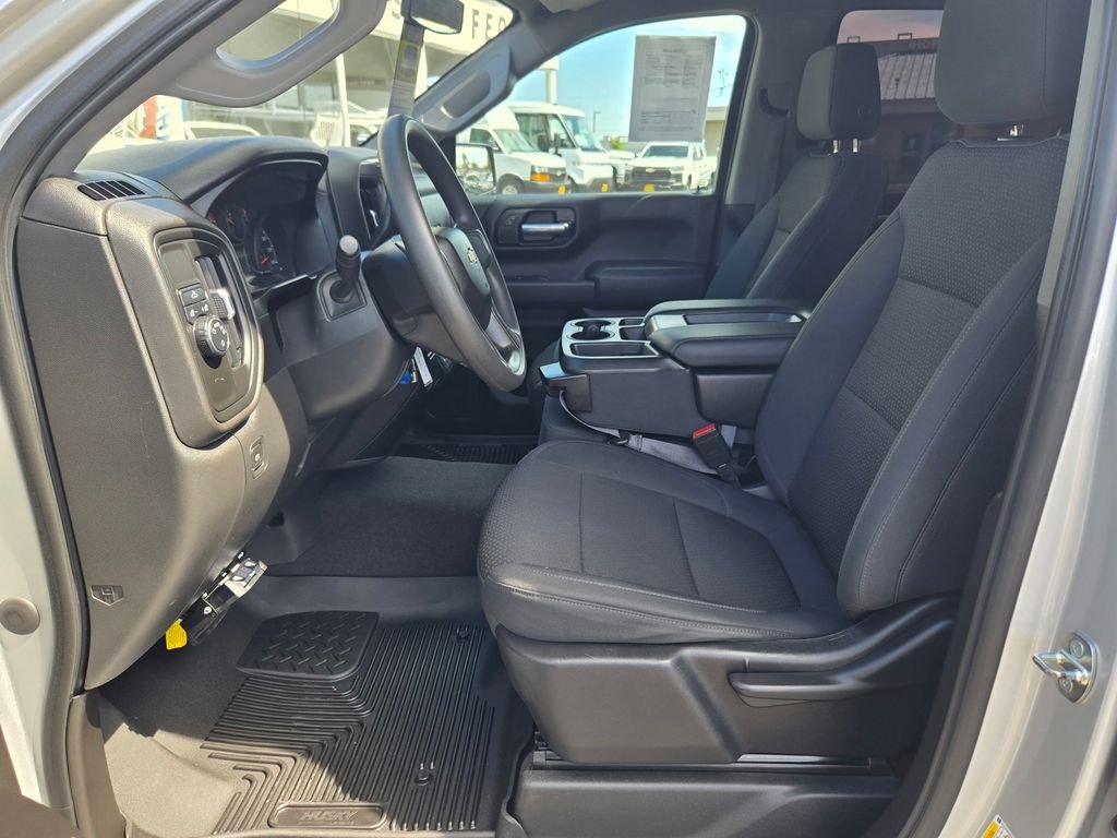 Used 2021 Silver Chevrolet Custom image 11