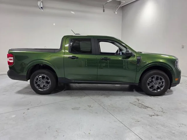 Used 2025 Green Ford XLT image 11