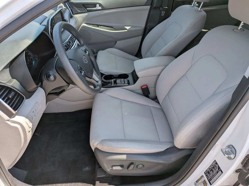 Used 2019 White Hyundai Value image 11