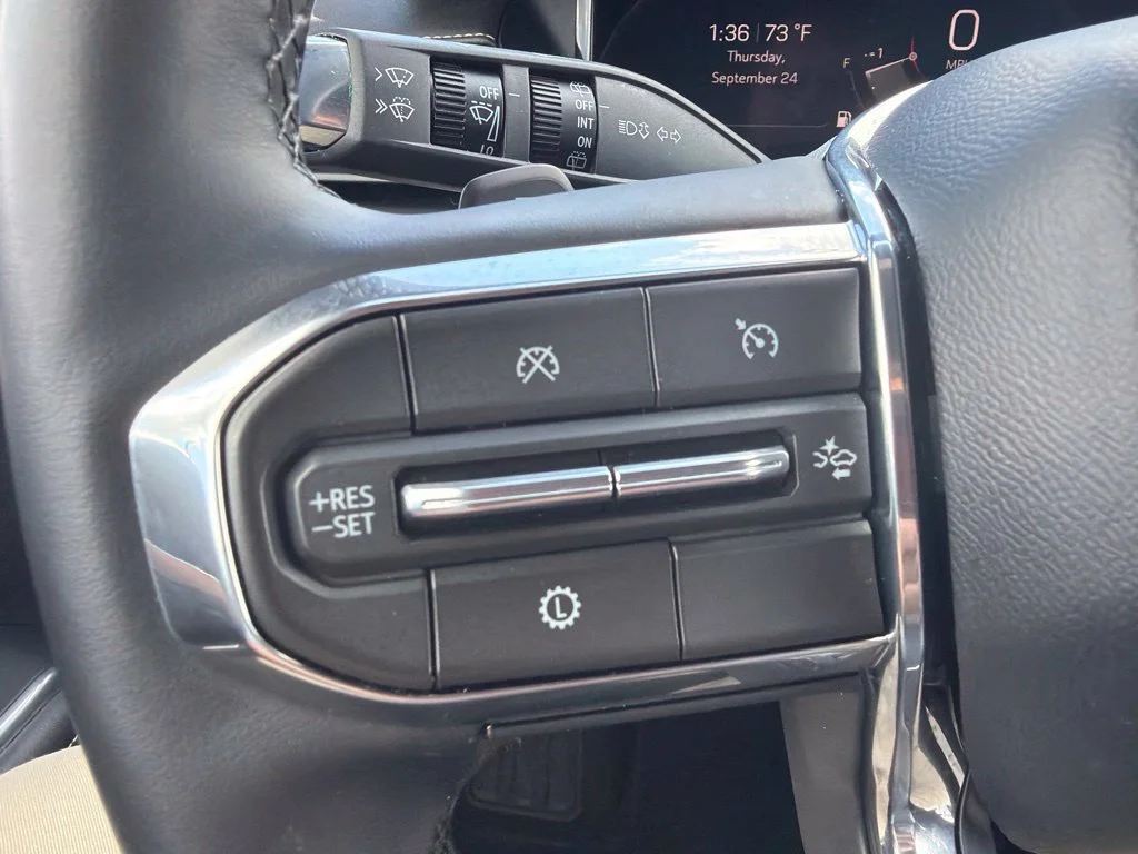 Used 2026 Summit White GMC Elevation image 13
