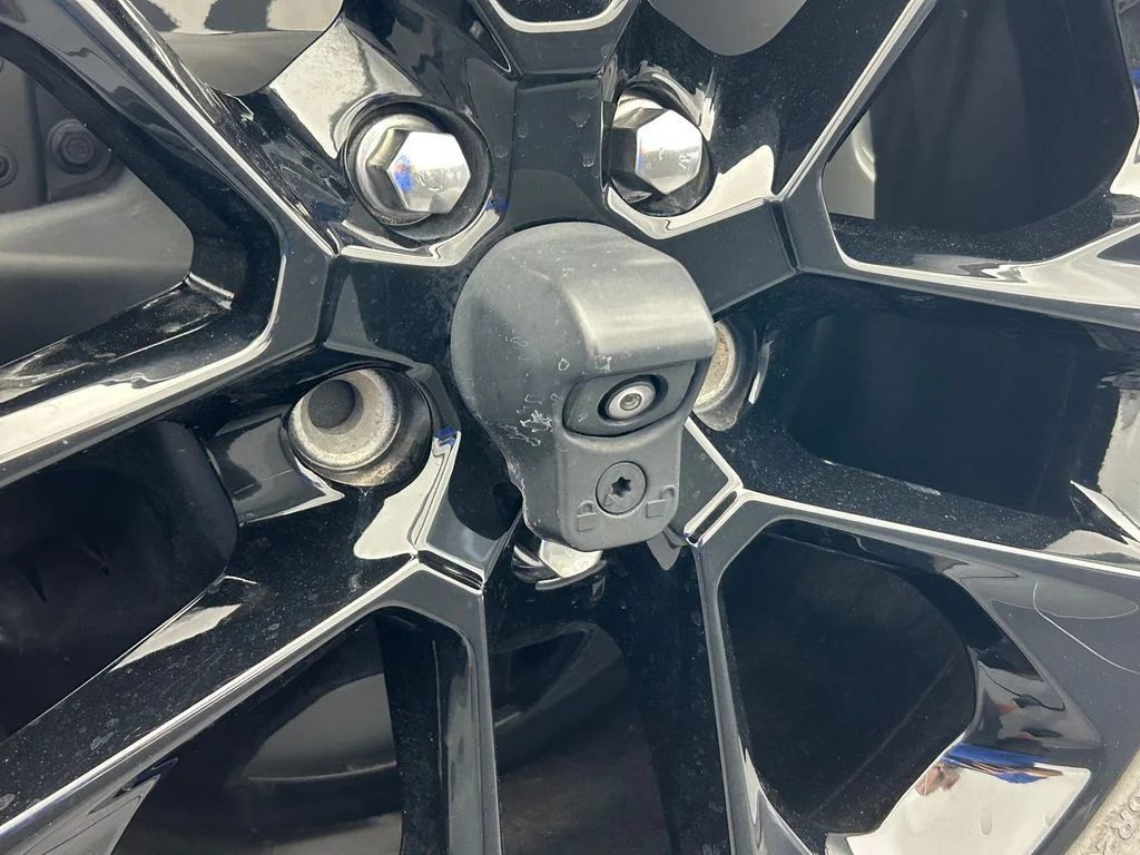 Used 2022 Sting-Gray Clearcoat Jeep Unlimited Sahara High Altitude image 38
