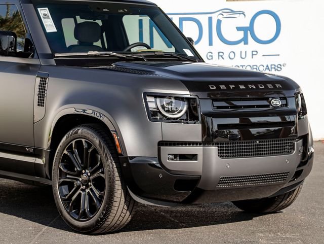 New 2026 Carpathian Grey Land Rover V8 image 5
