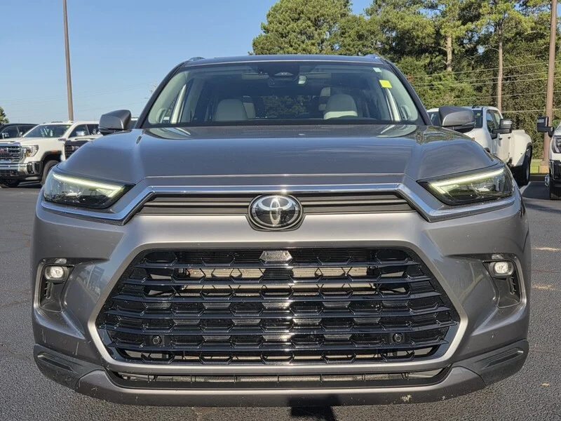 Used 2025 Heavy Metal TOYOTA LIMITED image 2
