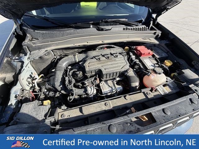 Used 2023 Slate Blue Pearlcoat Jeep Latitude image 10