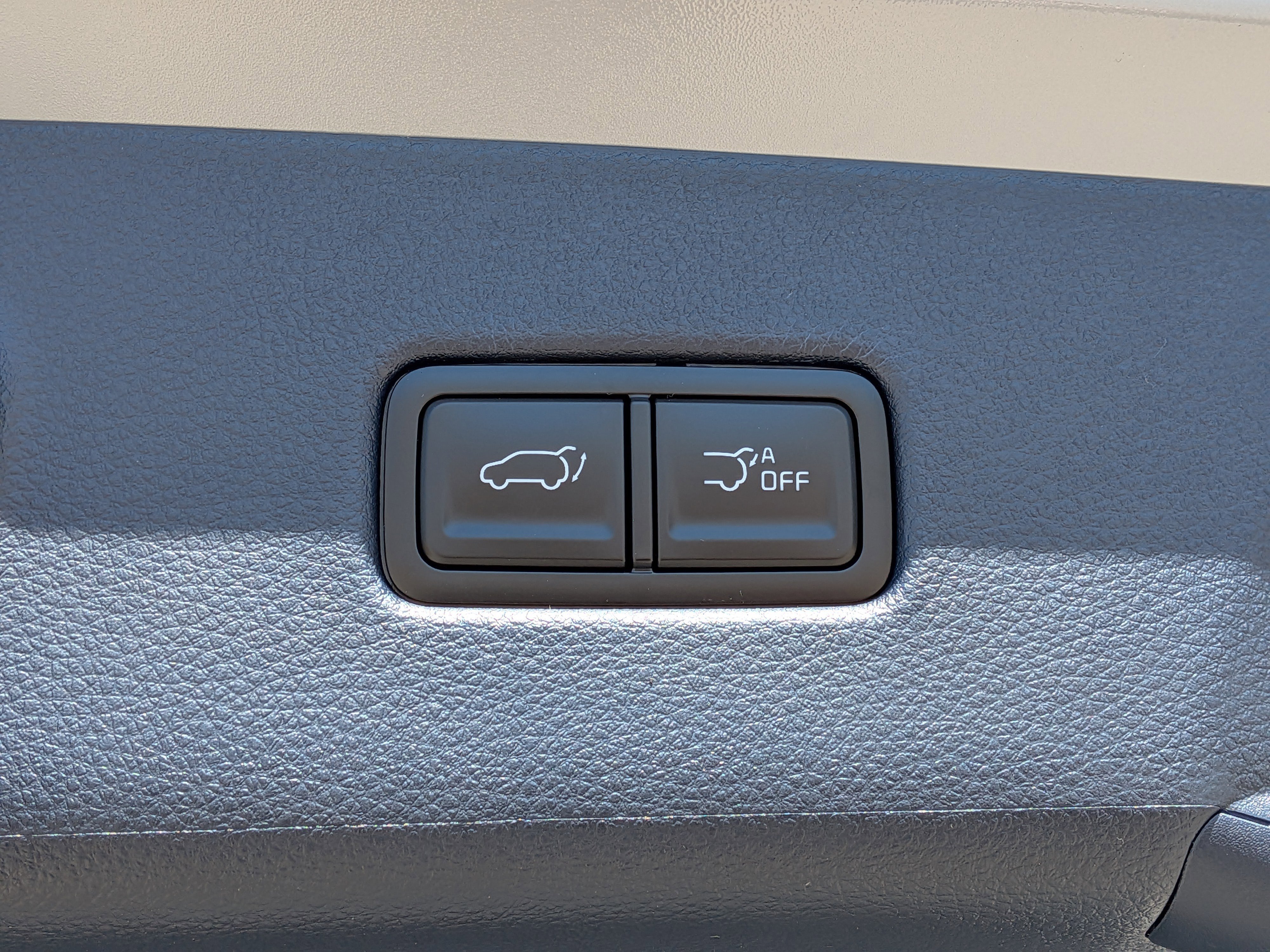 New 2026 Ceramic Silver Kia SX image 14
