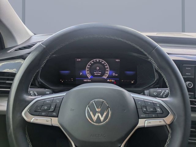 Used 2022 Gray Volkswagen 1.5T S image 28