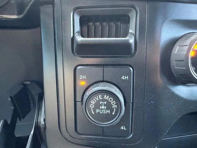 Used 2022 Silver Ford XL image 29