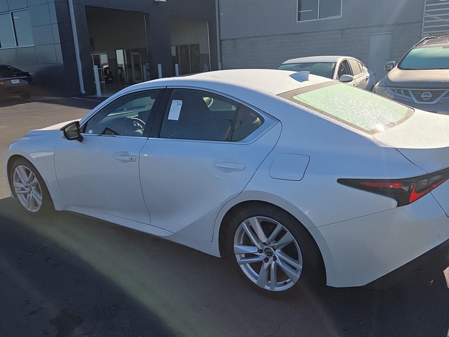Used 2023 WHITE Lexus IS 300 image 8