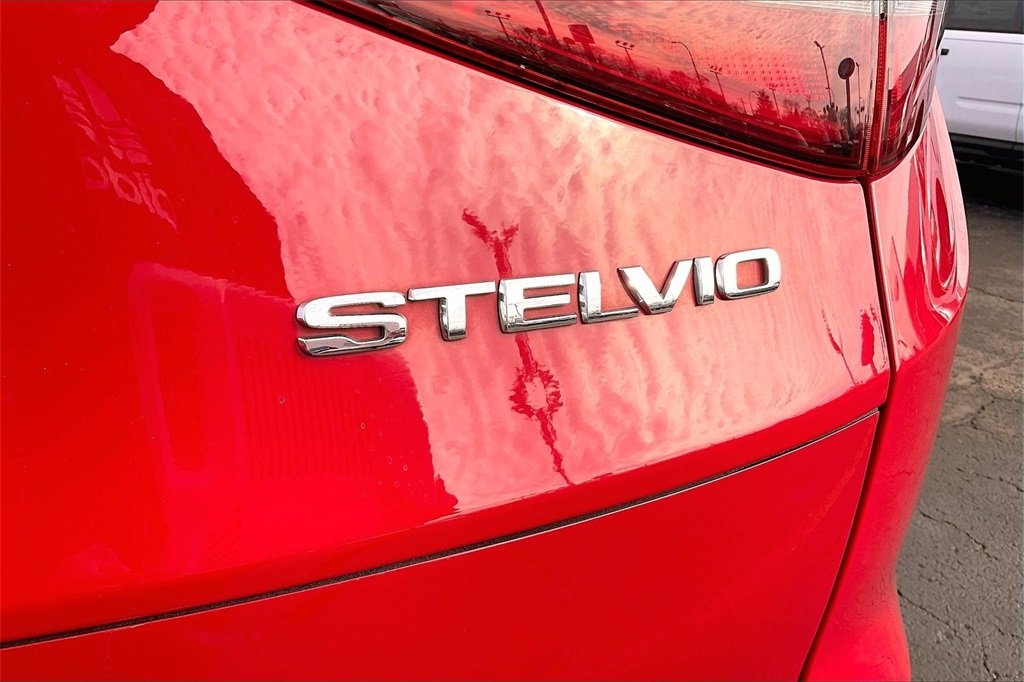 2020 ALFA ROMEO STELVIO - Image 6