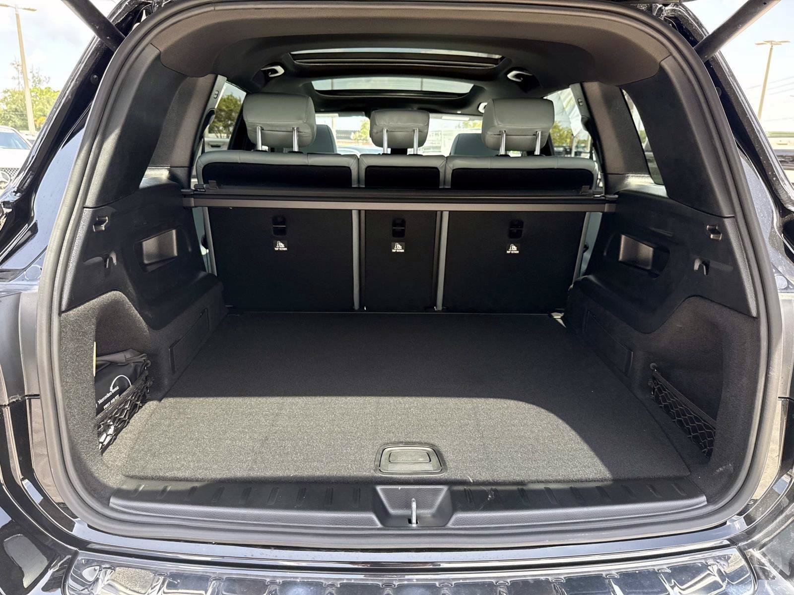 New 2026 Black Mercedes-Benz 250 SUV image 6