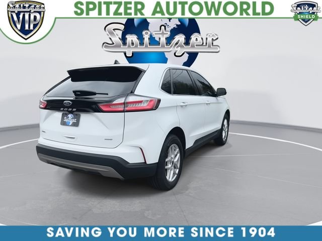 Used 2024 White Ford SEL image 9