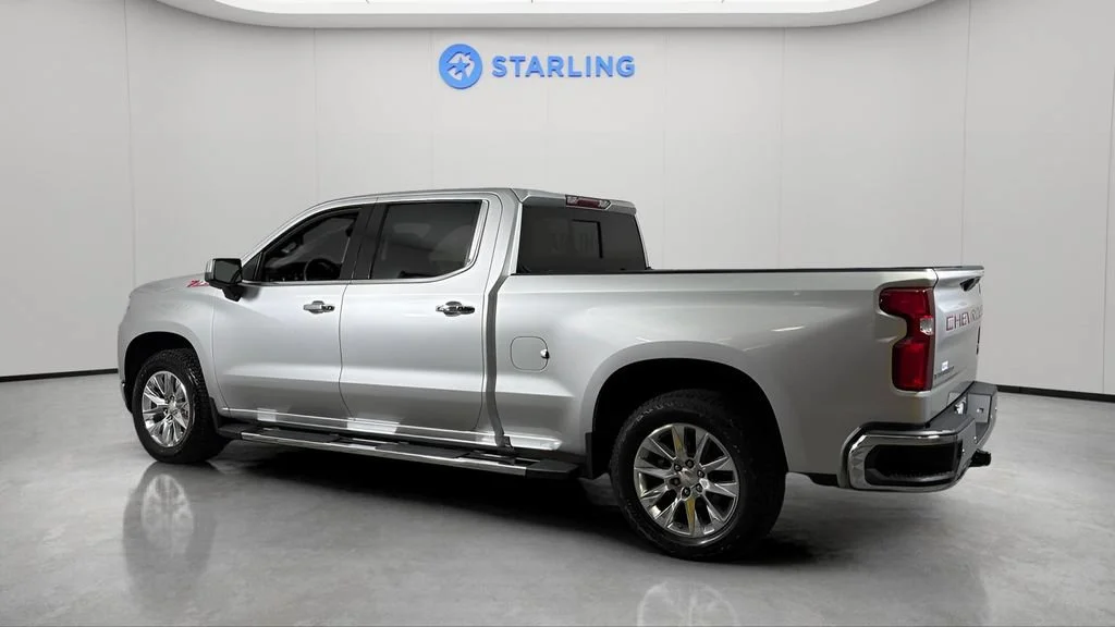 Used 2021 SILVER ICE METALLIC Chevrolet LTZ image 5