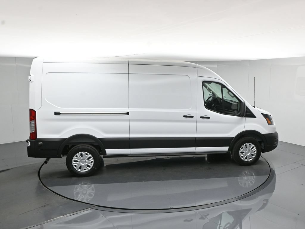 New 2026 White Ford Base image 36
