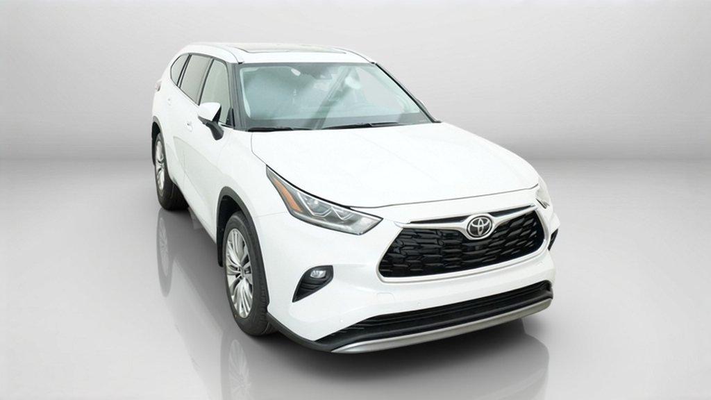 New 2026 Wind Chill Pearl Toyota Platinum image 4