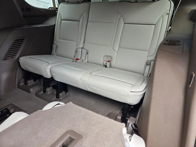 Used 2025 White GMC Denali image 10