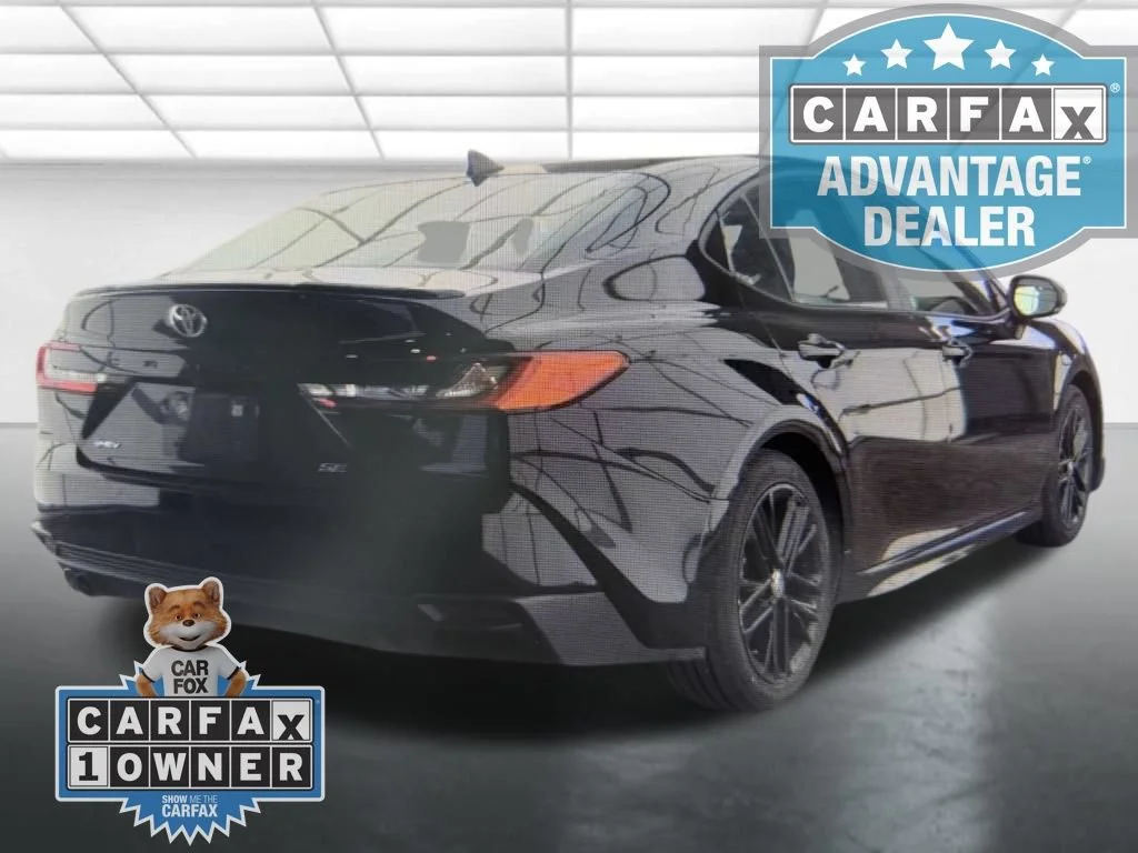 Used 2025  Toyota LE image 2