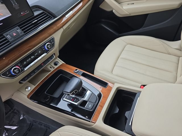 Used 2021 White Audi 45 Premium image 27